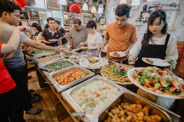 Quán chay từ thiện độc nhất vô nhị ở Sài Gòn: Ăn tuỳ bụng trả tiền… tuỳ tâm - Ảnh 1.