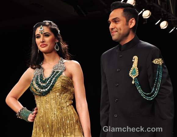 http://cdn.glamcheck.com/bollywood/files/2012/08/Nargis-Fakhri-Abhay-Deol-for-Amrapali-Jewels.jpg