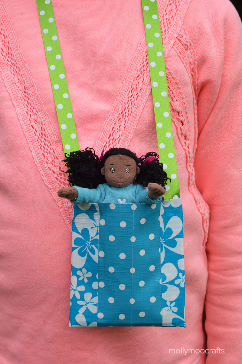 Duck Tape Crafts - dolls necklace pouch