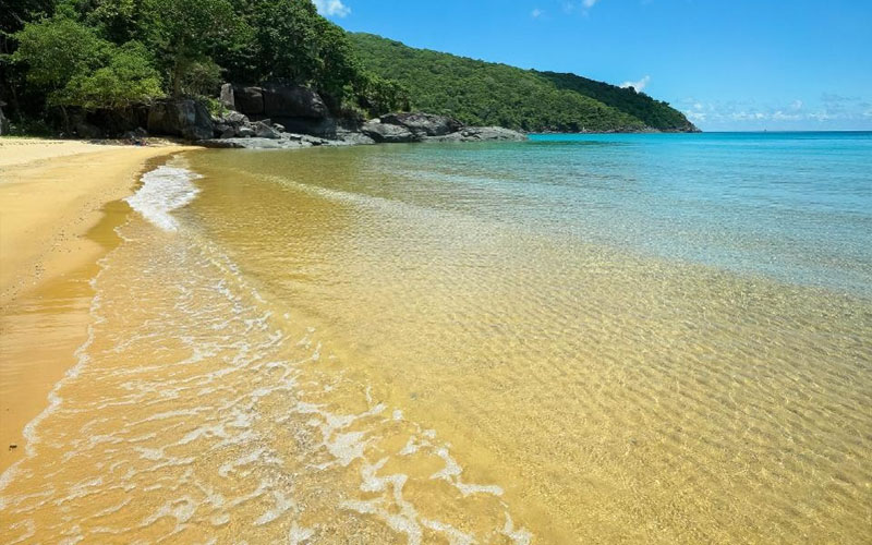 10 bãi biển đẹp nhất Việt Nam theo tạp chí Forbes 10 bãi biển đẹp nhất Việt Nam theo tạp chí Forbes