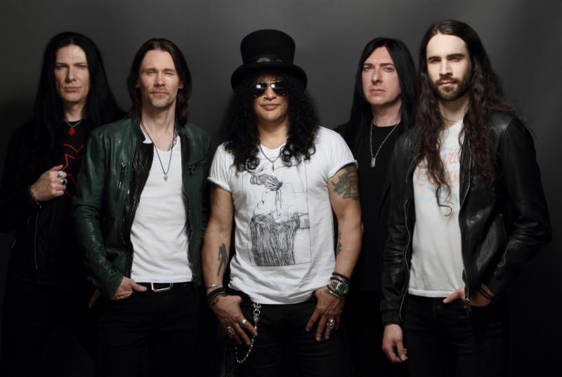 SLASH FT. MYLES KENNEDY & THE CONSPIRATORS: First Single 'Driving Rain' Out Today; 'LIVING THE DREAM' (Out Sept. 21) Cover Art And Pre-Order Unveiled