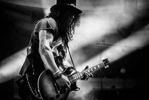 Slash Ft Myles Kennedy And The Conspirators Wrap-Up Sold-Out Tour; Slash's 7-Song, Halloween Playlist 'Universal Monsters Maze Soundtrack,' Out Today
