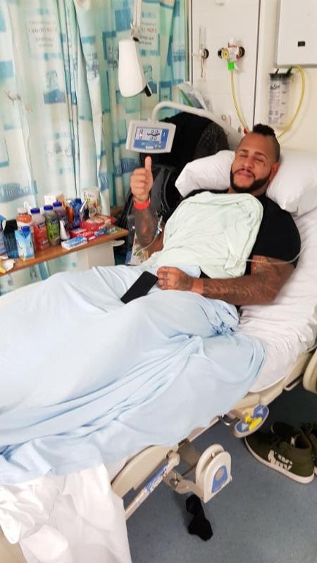 BAD WOLVES' Tommy Vext Falls Ill In the UK, Special Guests BANG BANG ROMEO and As Lions Join Band On Stage