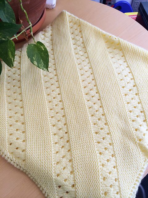 Free knitting pattern forTreasured Heirloom Baby Blanket pattern by Lion Brand Yarn