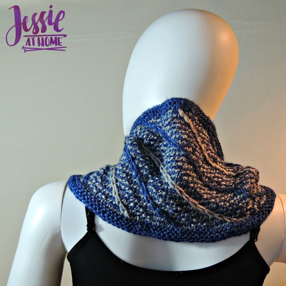 shooting-stars-cowl-free-knit-pattern-by-jessie-at-home-2