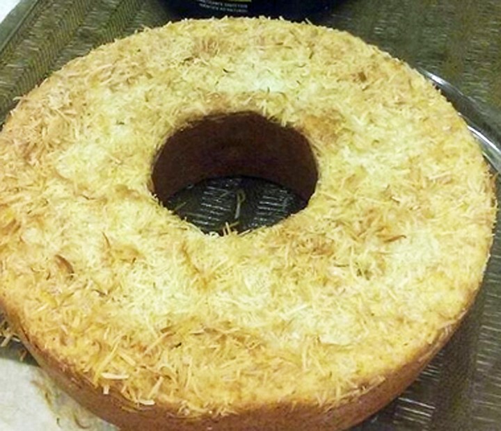Bolo de Aipim com Coco