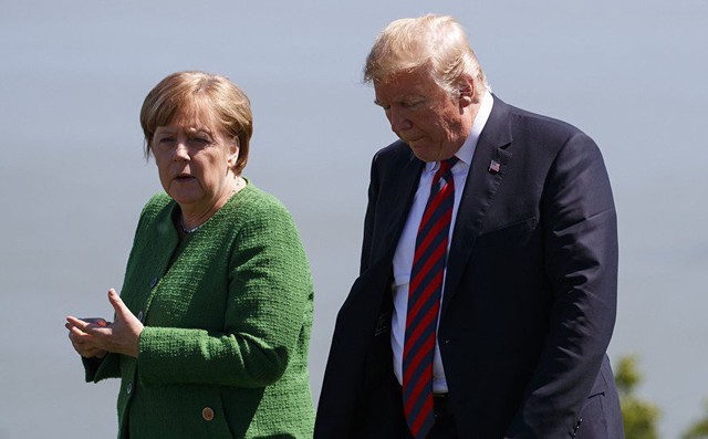 Căng thẳng thương mại leo thang, TT Trump nói EU "cũng tệ hại như Trung Quốc" Căng thẳng thương mại leo thang, TT Trump nói EU "cũng tệ hại như Trung Quốc"