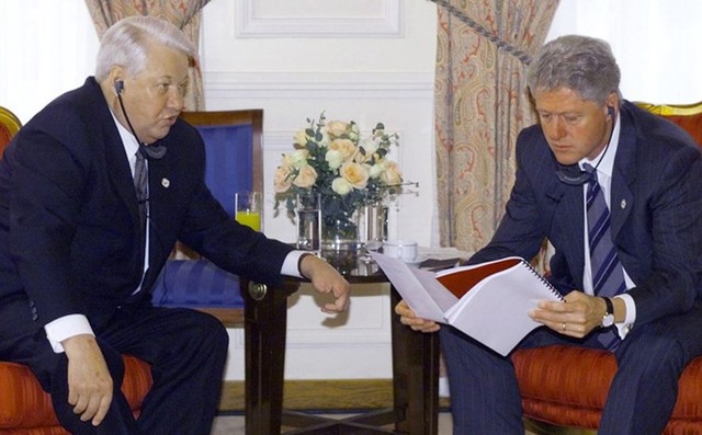 Tiết lộ tài liệu mật về Boris Yelsin và Bill Clinton những năm 90 Tiết lộ tài liệu mật về Boris Yelsin và Bill Clinton những năm 90