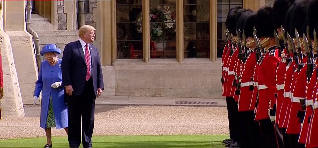 Tổng thống Trump mắc lỗi khiến Nữ hoàng Anh bối rối trong lễ duyệt binh - Ảnh 4.
