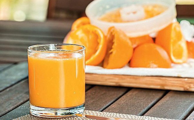 Nghiên cứu của ĐH Harvard: Hiệu quả kỳ diệu của việc uống một ly nước cam mỗi ngày