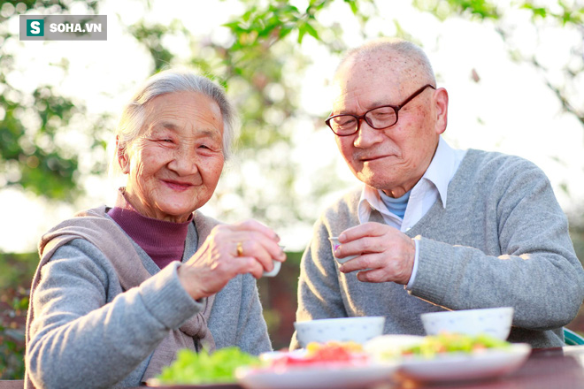 Nguyên tắc chỉ ăn no 80% của dân vùng sống thọ nhất Nhật Bản: Dễ áp dụng lại rất tốt - Ảnh 1.