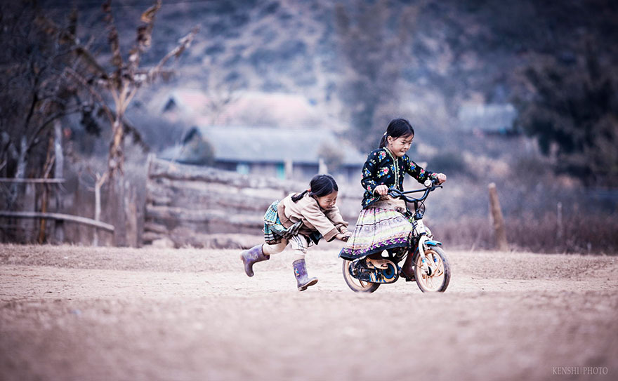 chidren-playing-around-the-world-51