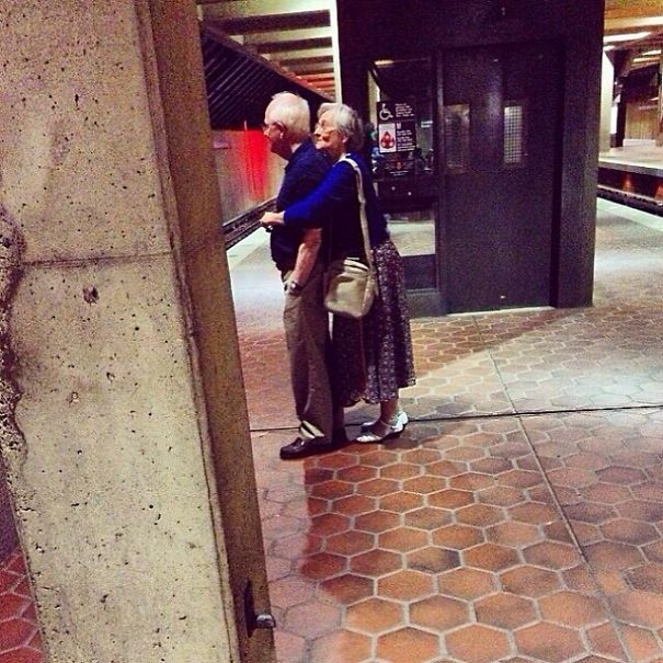 http://static.boredpanda.com/blog/wp-content/uploads/2015/05/XX-Photos-Proving-That-Couples-Can-Have-Fun-At-Any-Age__605.jpg