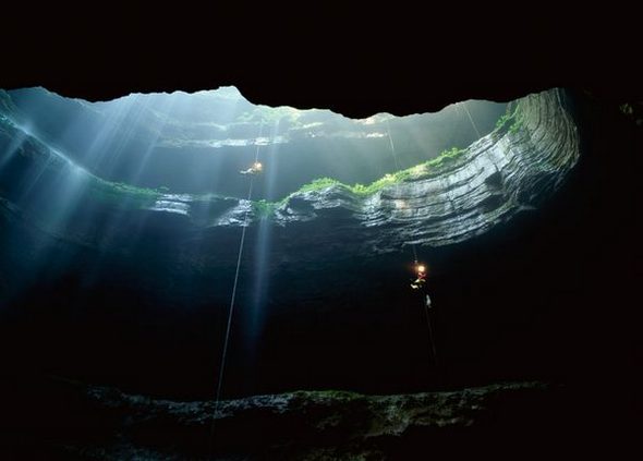 World Famous Pits and Sinkholes World Famous Pits and Sinkholes
