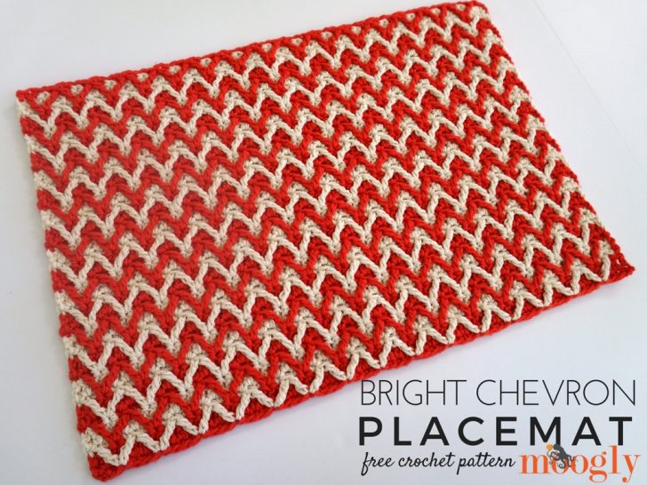 Bright Chevron Placemat - free crochet pattern on Mooglyblog.com!
