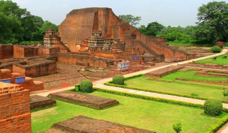 http://www.mysteryofindia.com/wp-content/uploads/2014/09/Nalanda-University-800x468.jpg