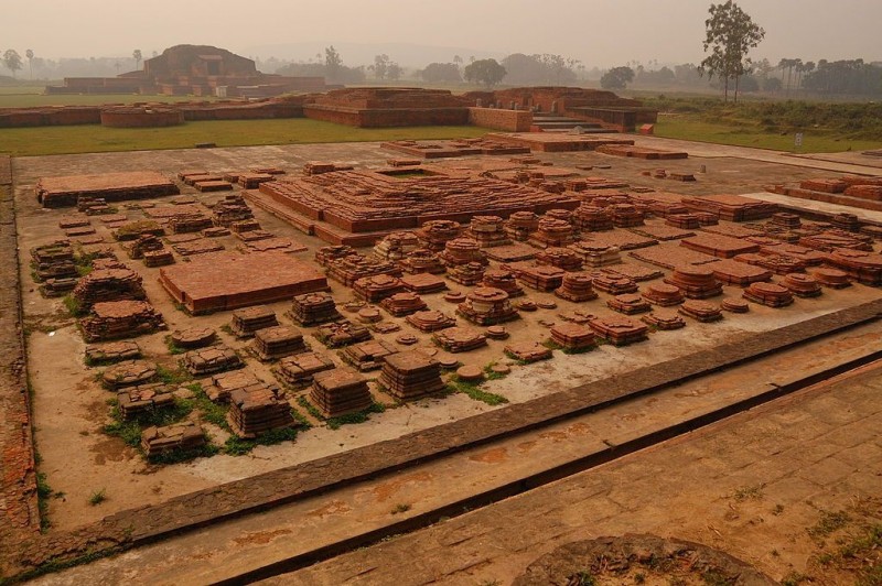 http://www.mysteryofindia.com/wp-content/uploads/2016/03/Vikramshila-University-800x532.jpg