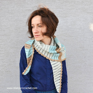 Windy Morning Shawlette - free crochet pattern by Lilla Bjorn Crochet