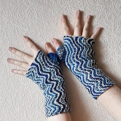 Helgoland Mitts - free knitting pattern by Knitting and so on