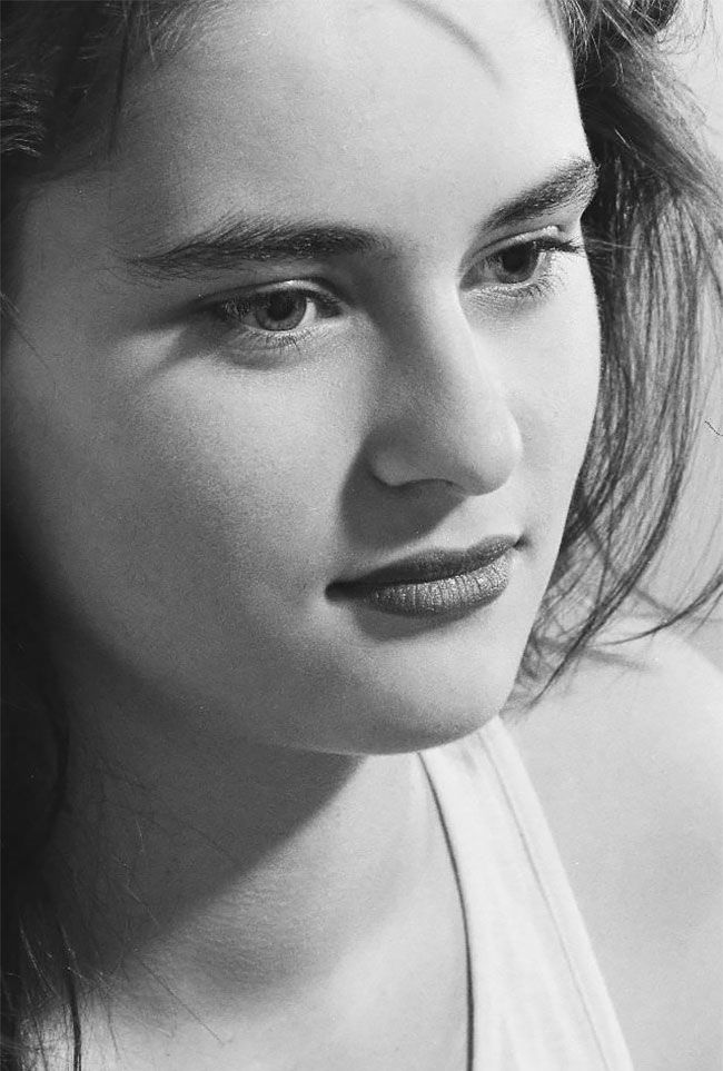 Cận cảnh nhan sắc thời trẻ của Đệ nhất phu nhân nước Mỹ trong một loạt ảnh hiếm khiến nhiều người mê đắm, không thể rời mắt nhìn - Ảnh 2.