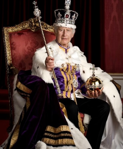 Buckingham Palace releases official  portraits from King Charles