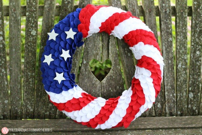s 20 stunning wreaths for the 4th of july, Felt Sized As Rain Drops