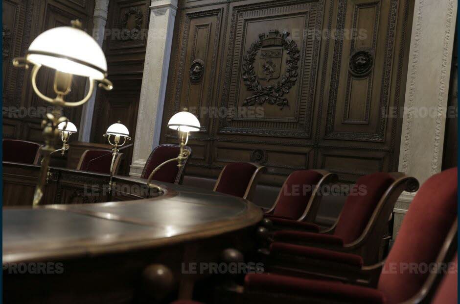 Certaines salles d'audience sont accessibles lors des visites guidées. / Photo Maxime Jegat