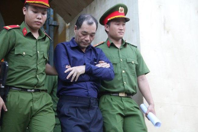 Đại gia Việt từ ông chủ nhà băng chi tiền tỷ xây chùa đình đám đến tội đồ bị "xộ khám" - 2