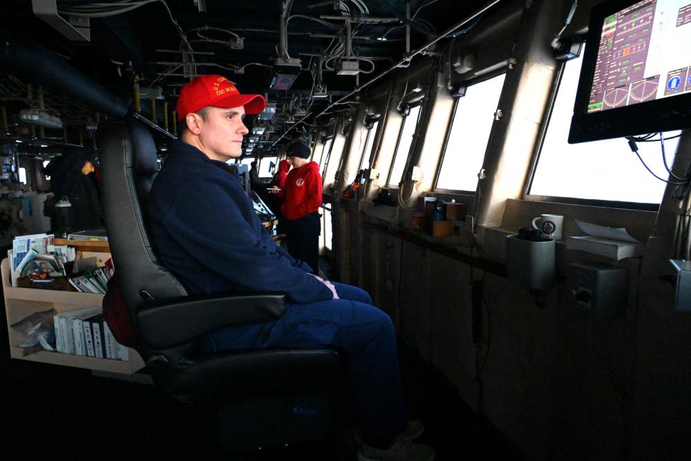 U.S. Coast Guard Cutter Healy reaches the North Pole 