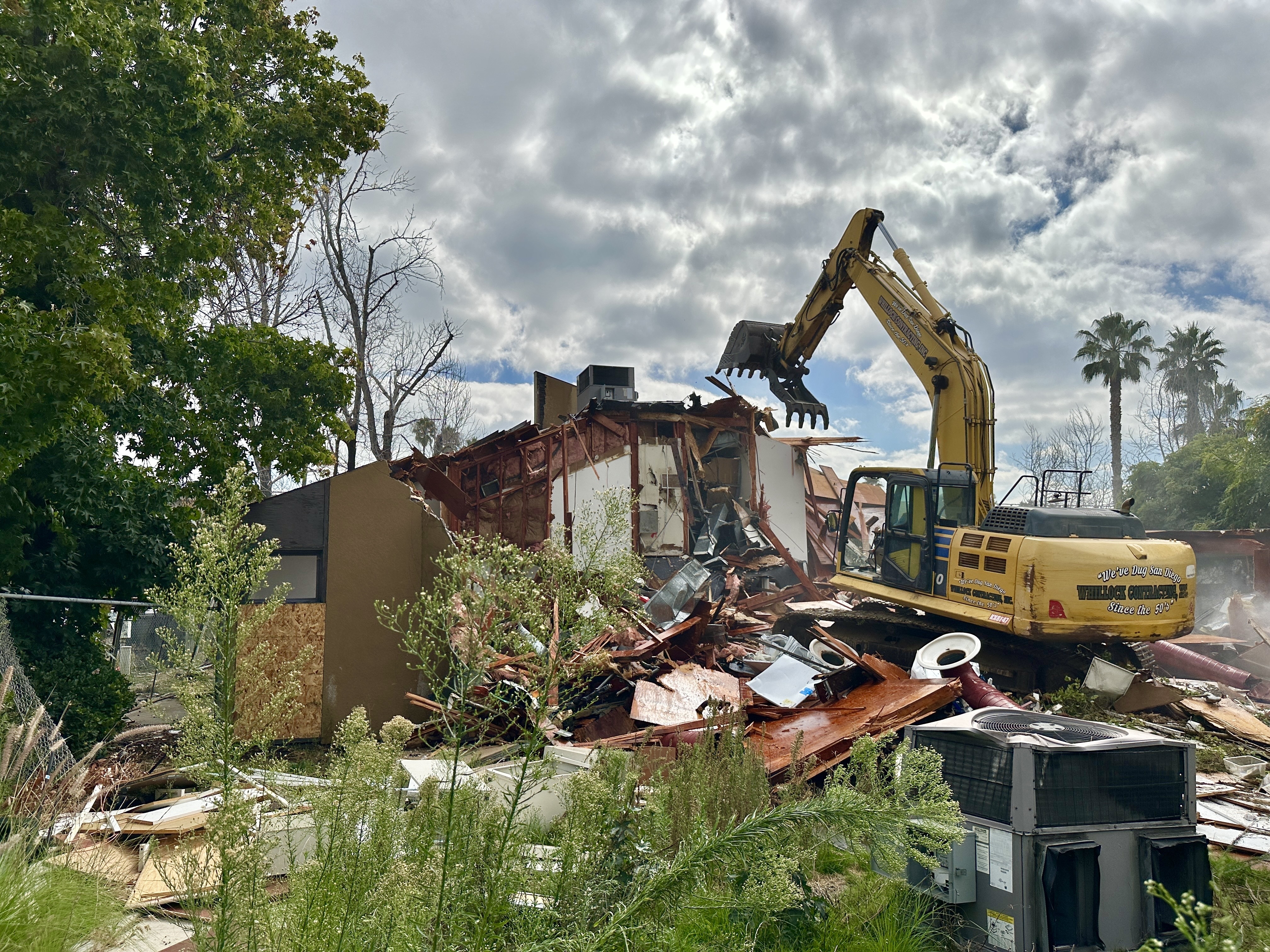 Demolition begins to make way for the first affordable student housing
downtown Demolition begins to make way for the first affordable student housing downtown