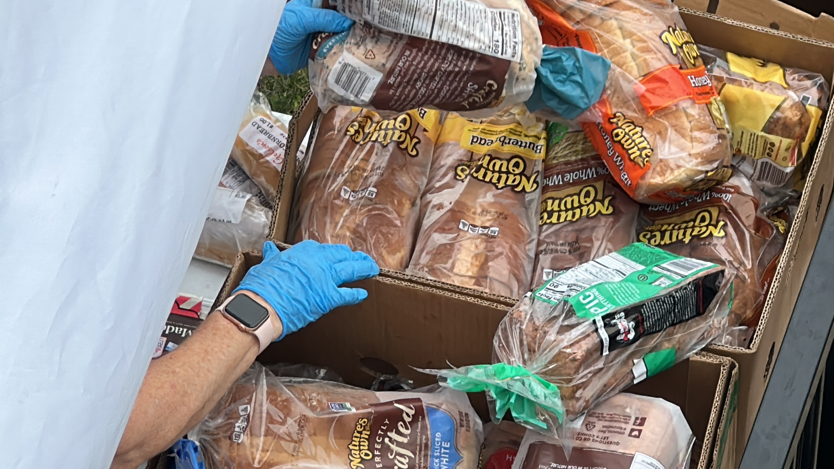 Ocean Beach neighborhood food pantry, like others in San Diego, is struggling Ocean Beach neighborhood food pantry, like others in San Diego, is struggling