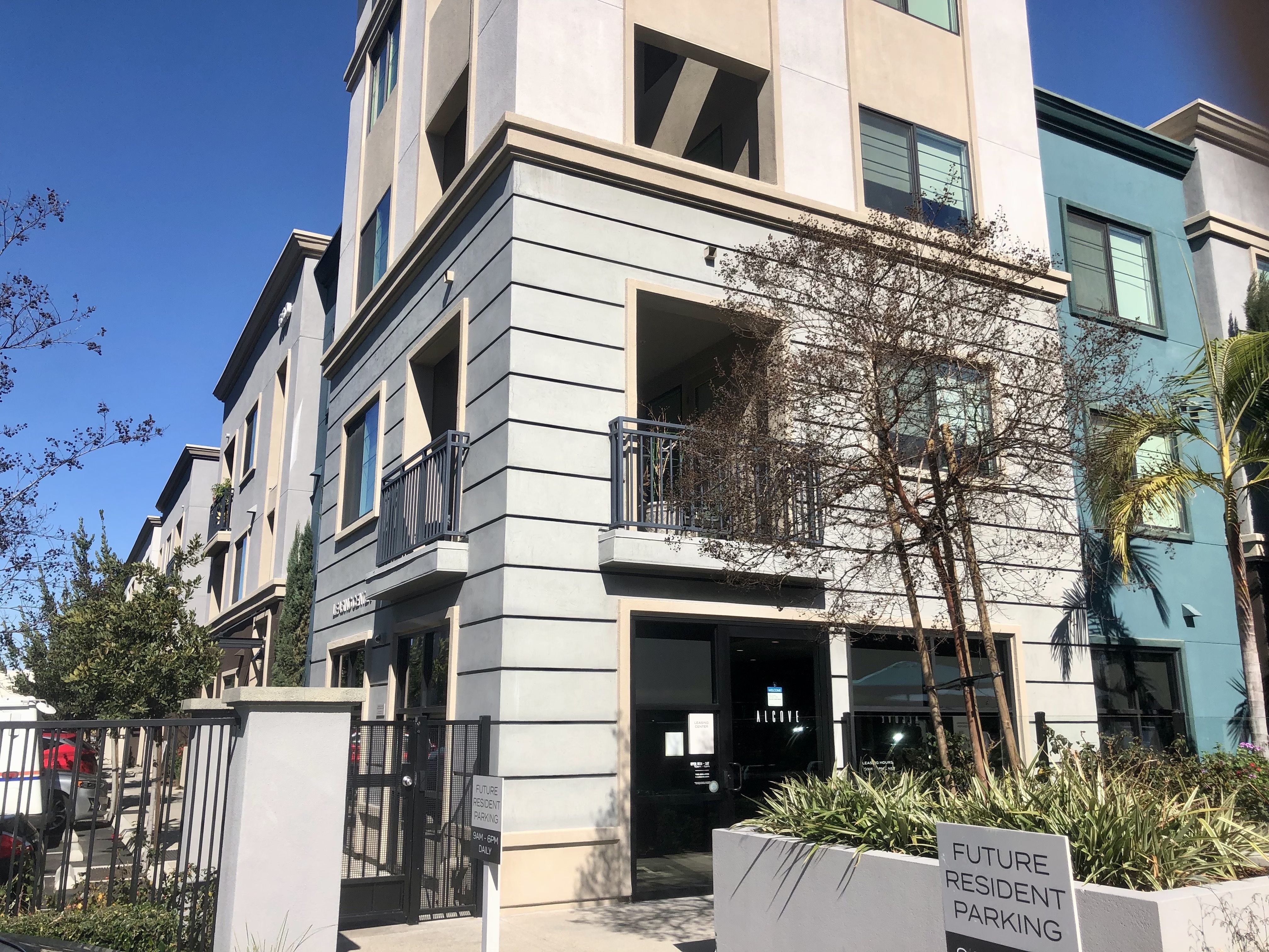 Middle-income
workers lack workforce housing options in San Diego Middle-income workers lack workforce housing options in San Diego