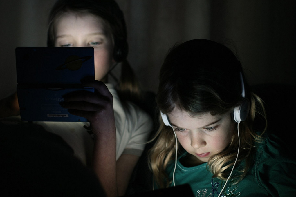 New series
 looks at impact of technology on physical health New series looks at impact of technology on physical health