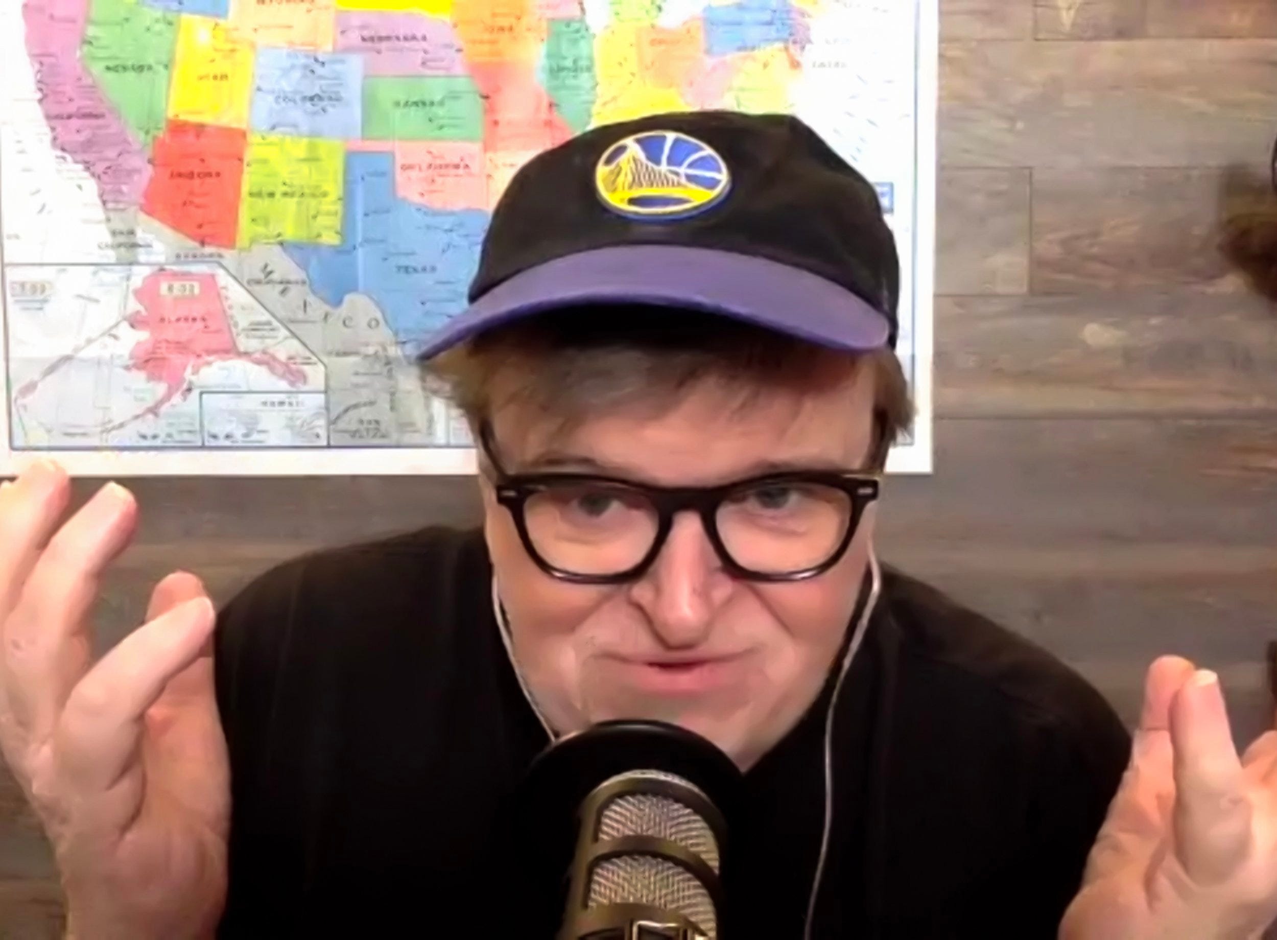 MichaelMoore-1.jpg MichaelMoore-1.jpg