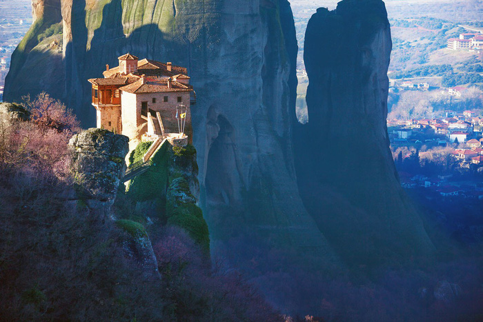 Độc đáo tu viện Meteora lơ lửng trên núi tại Hy Lạp - Ảnh 10.