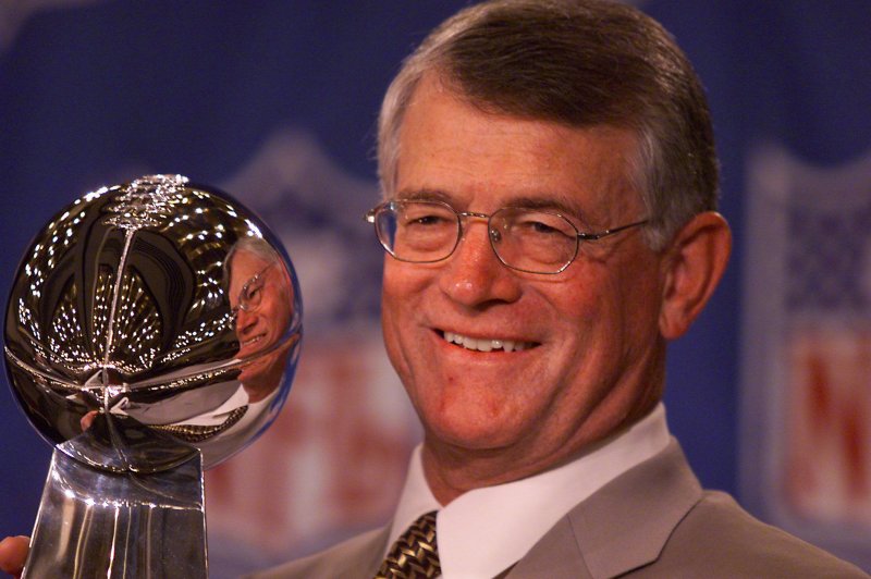 Former Broncos, Falcons head coach Dan Reeves dies at 77 - UPI.com