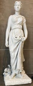 statue