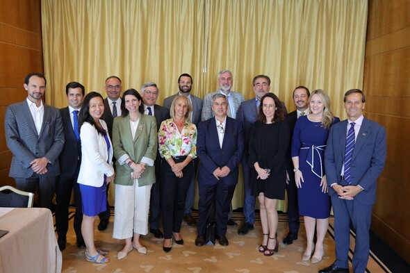 Group picture of delegation in Portugal