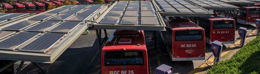 autobuses en la estación de autobuses