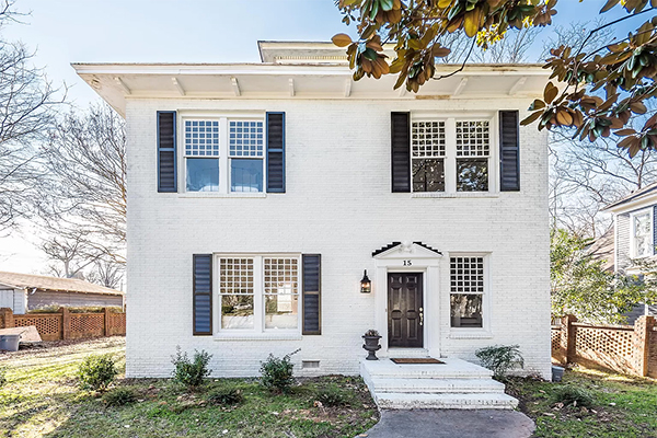 White colonial home in North Carolina