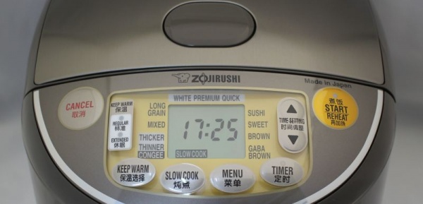 Alternate text Alternate text