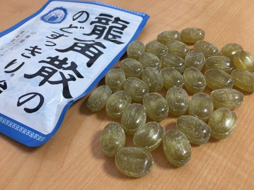 Alternate text Alternate text