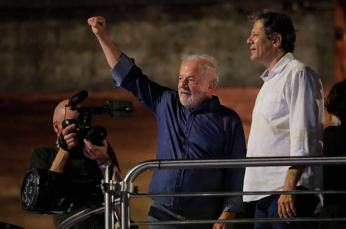 Lula gana, Bolsonaro calla