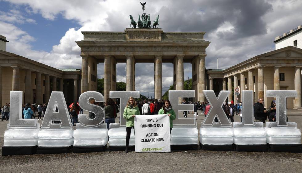 Protesta de Greenpeace en Berlín contra el uso del carbón en Alemania.
