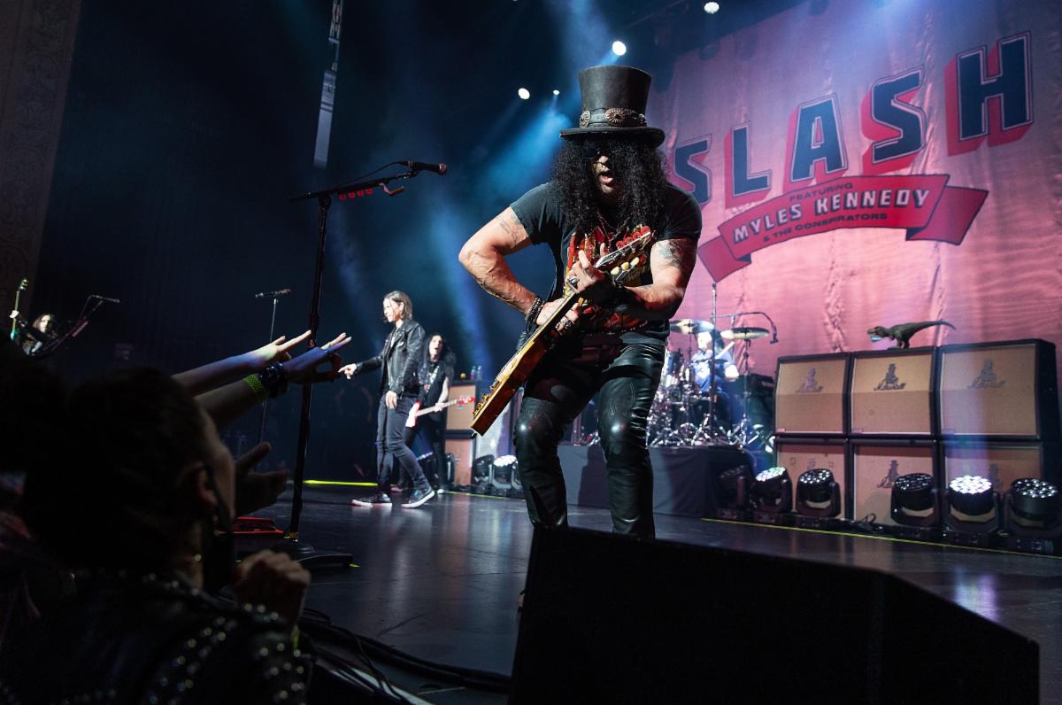Slash Ft. Myles Kennedy & The Conspirators: New Single 'April Fool' Out Today; Worldwide Streaming Event Set For April 15 at 12 p.m. PT On Veeps