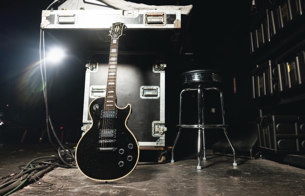 Kirk Hammett of Metallica and Gibson Unveil the 1989 Les Paul Custom, An Artfully Recreated Version of the Icon’s Versatile Guitar, Available Worldwide
