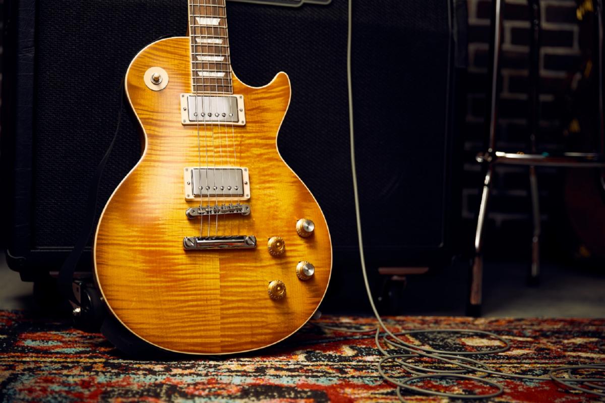 Kirk Hammett: Gibson Partners with Metallica Guitarist To Recreate “Greeny,” His Iconic 1959 Les Paul Standard Burst Guitar