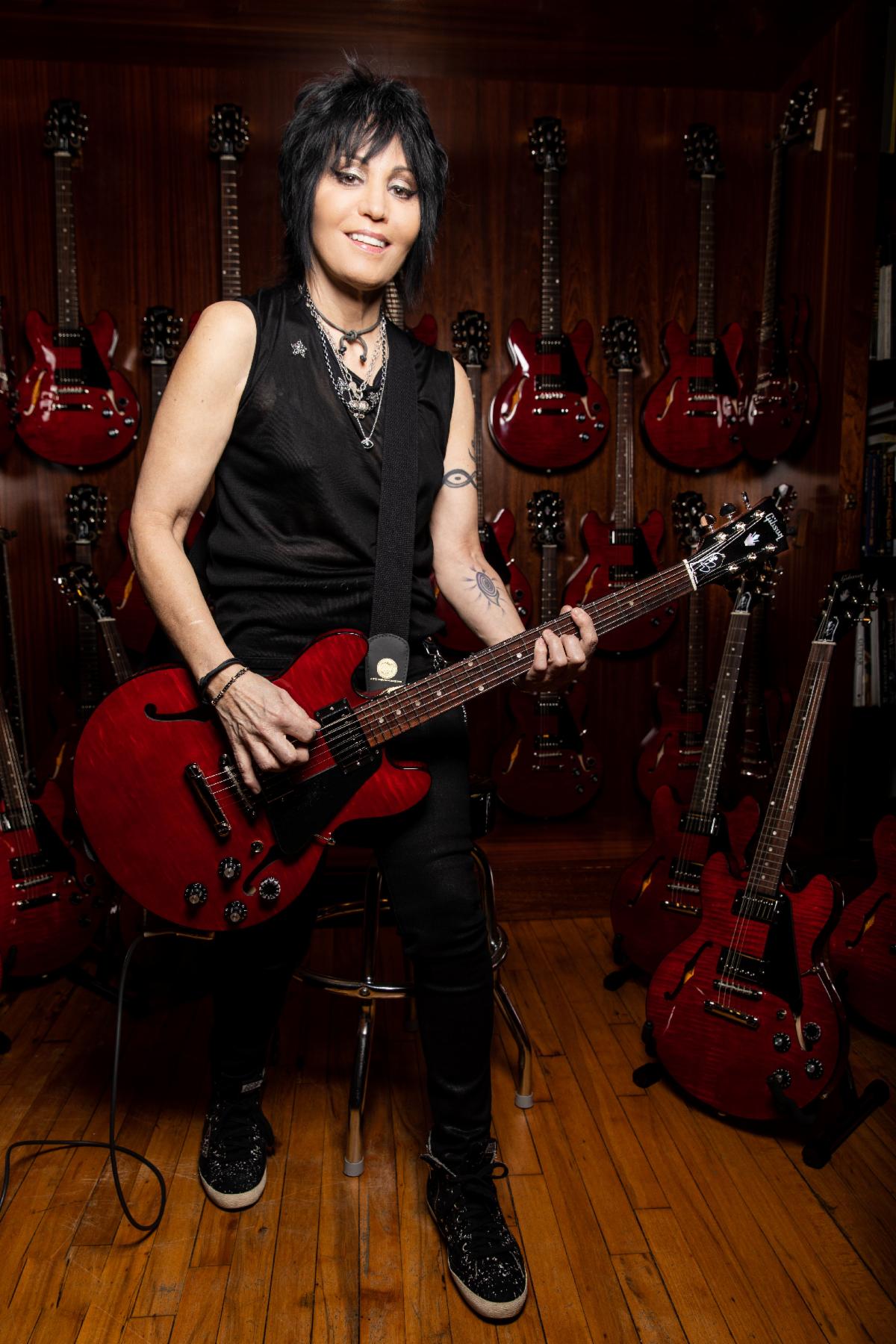 Joan Jett To Perform On Rolling Stone’s “In My Room,” Presented by Gibson Fri., April 24; ‘Gibson Joan Jett ES 339 Electric Guitar’ To Be Auctioned For MusiCares Covid-19 Fund