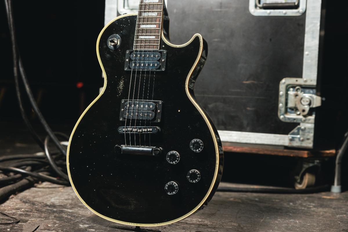 Kirk Hammett of Metallica and Gibson Unveil the 1989 Les Paul Custom, An Artfully Recreated Version of the Icon’s Versatile Guitar, Available Worldwide
