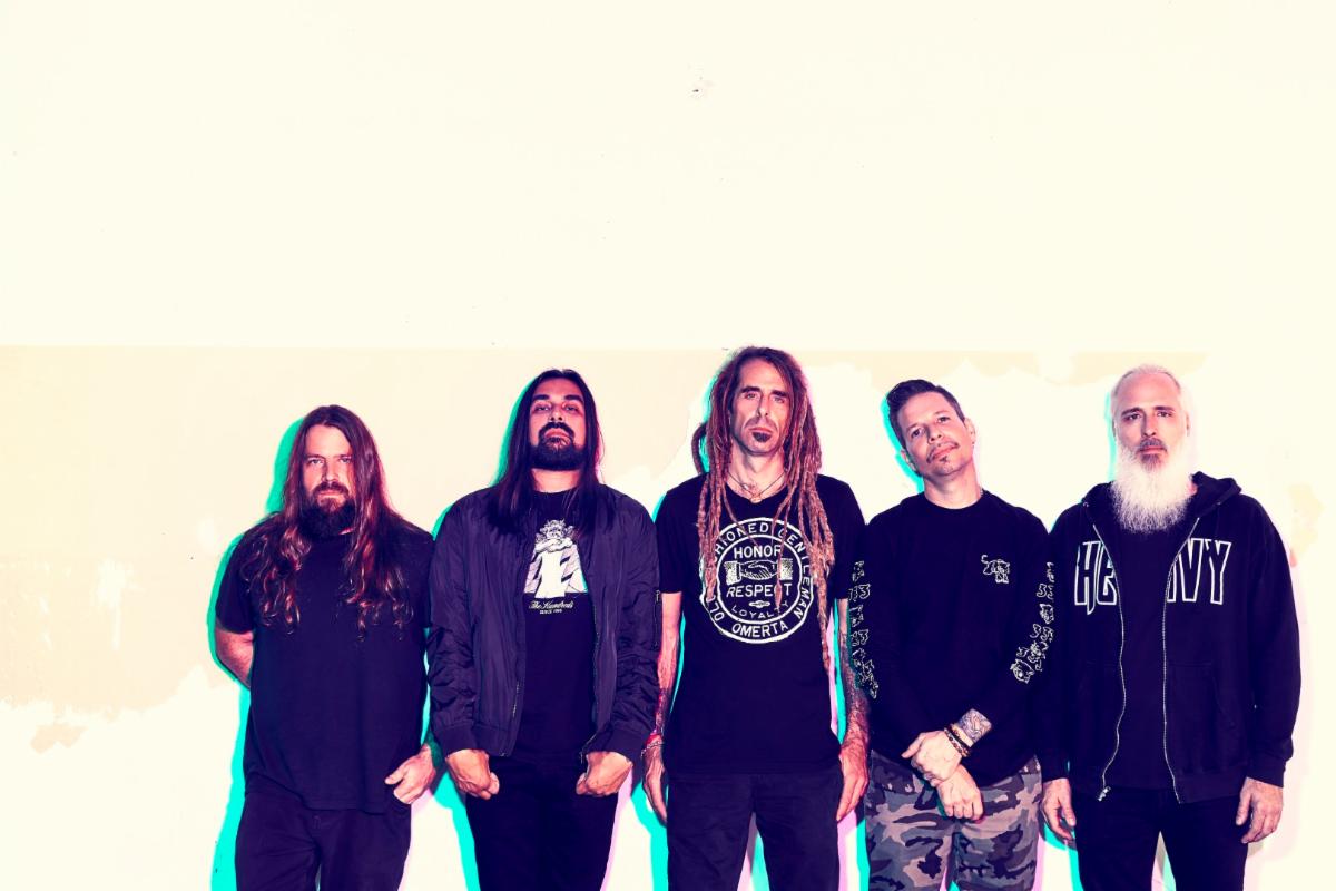 LAMB OF GOD Premieres New Lyric Video for “Hyperthermic/Accelerate”